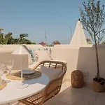 Amare Luxury